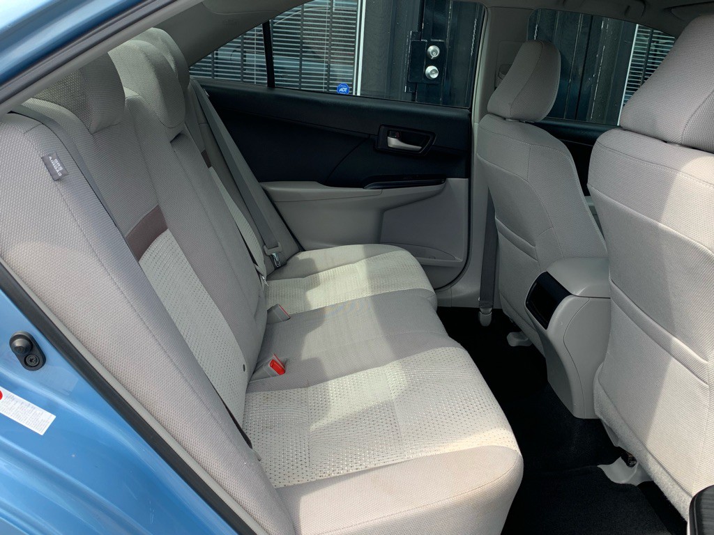 2013 Toyota Camry Image 28