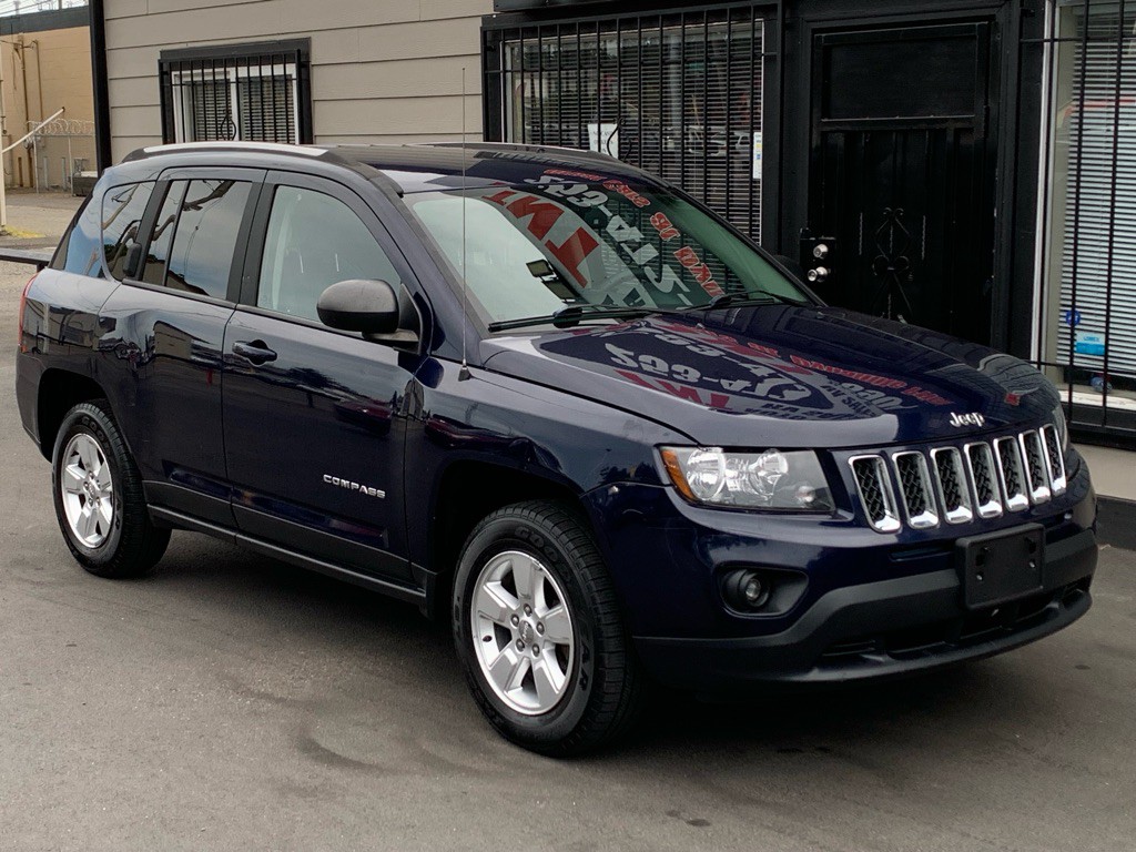 2014 Jeep Compass Image 9