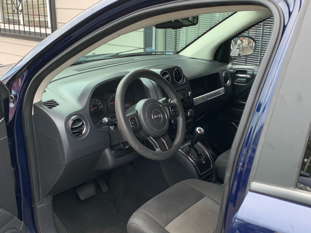 2014 Jeep Compass Image 12