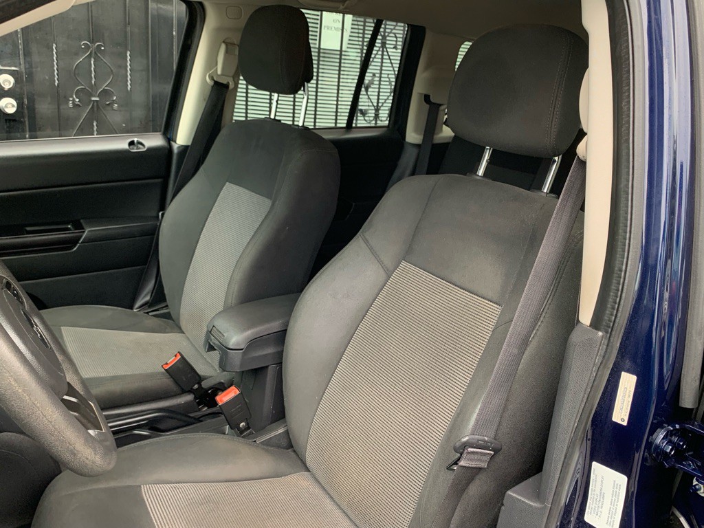 2014 Jeep Compass Image 14
