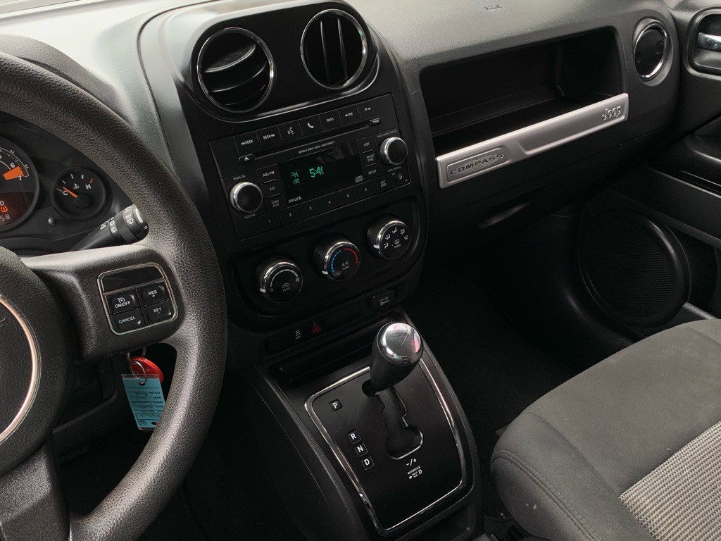2014 Jeep Compass Image 20