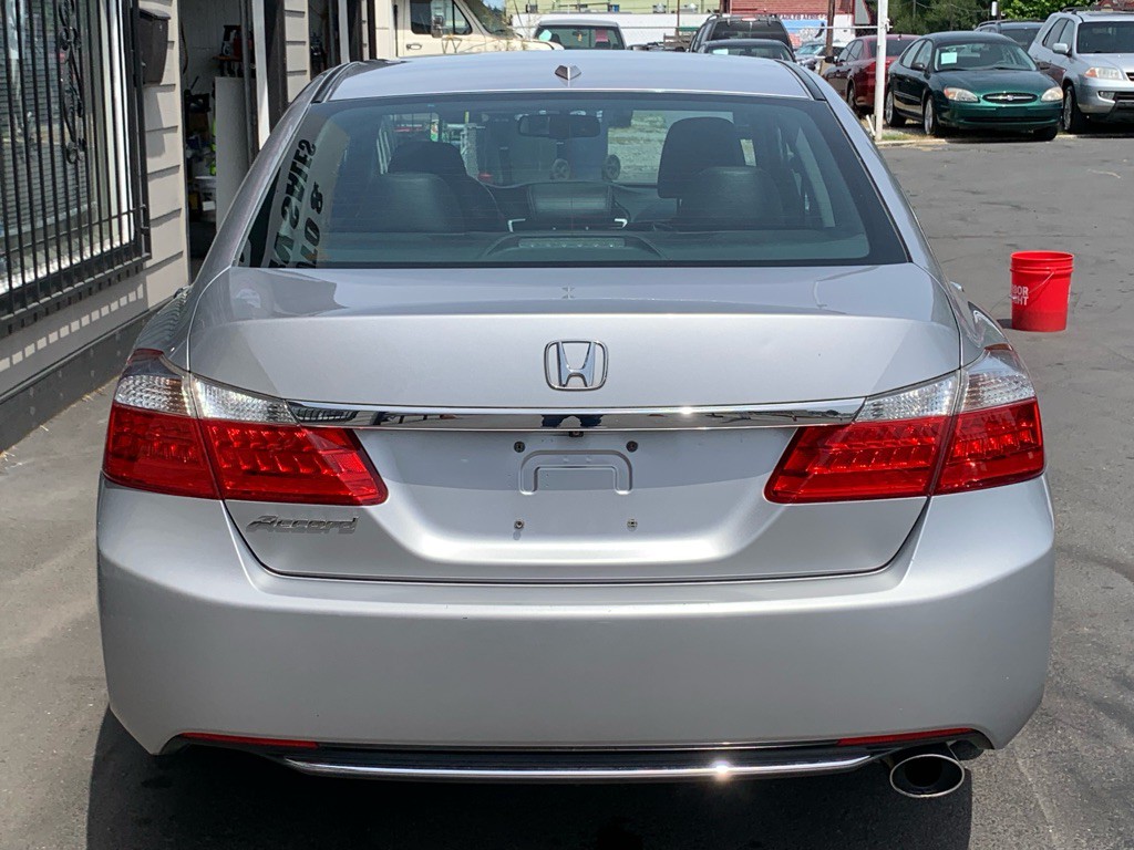 2015 Honda Accord Image 5