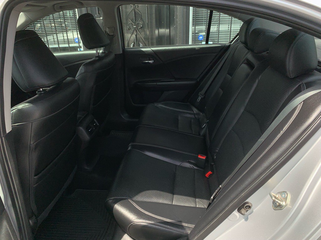2015 Honda Accord Image 15