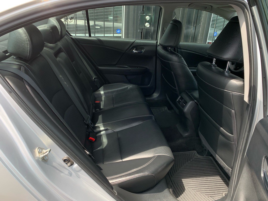 2015 Honda Accord Image 25