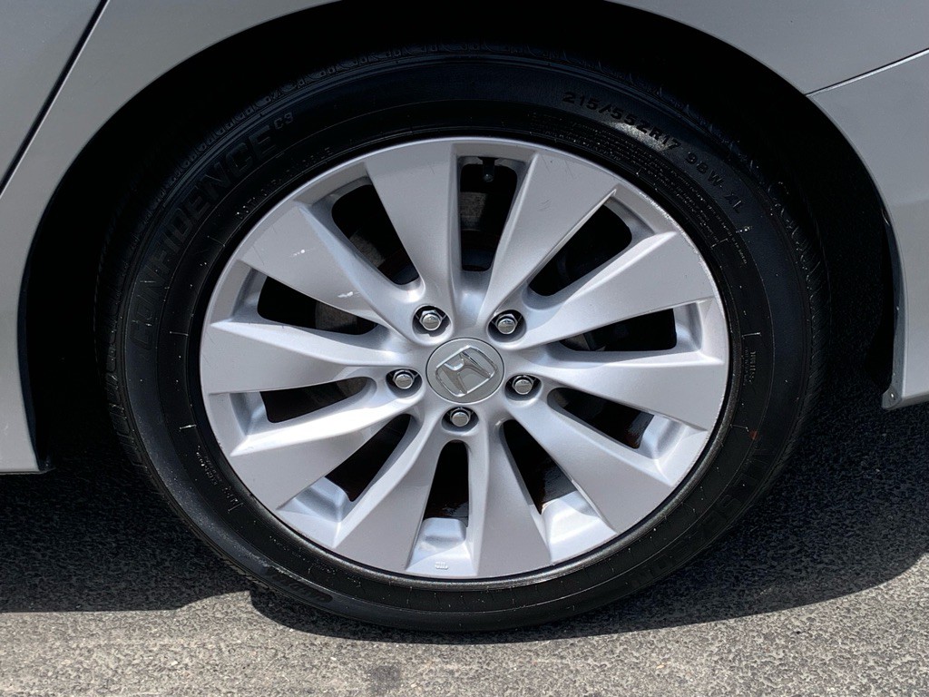 2015 Honda Accord Image 28