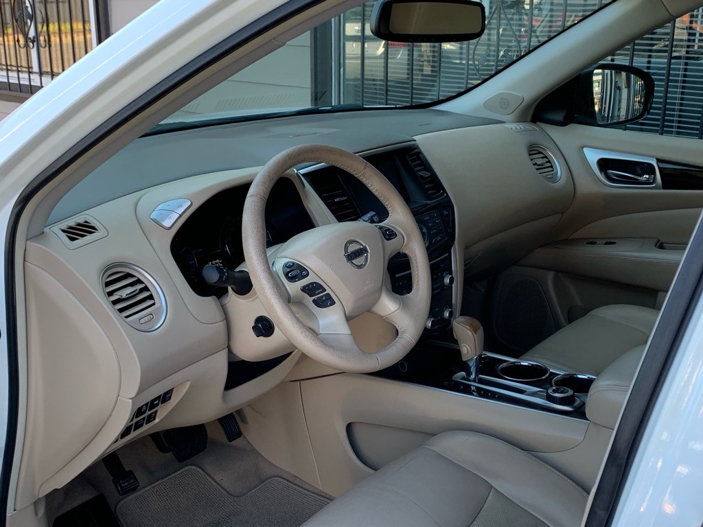 2013 Nissan Pathfinder Image 12