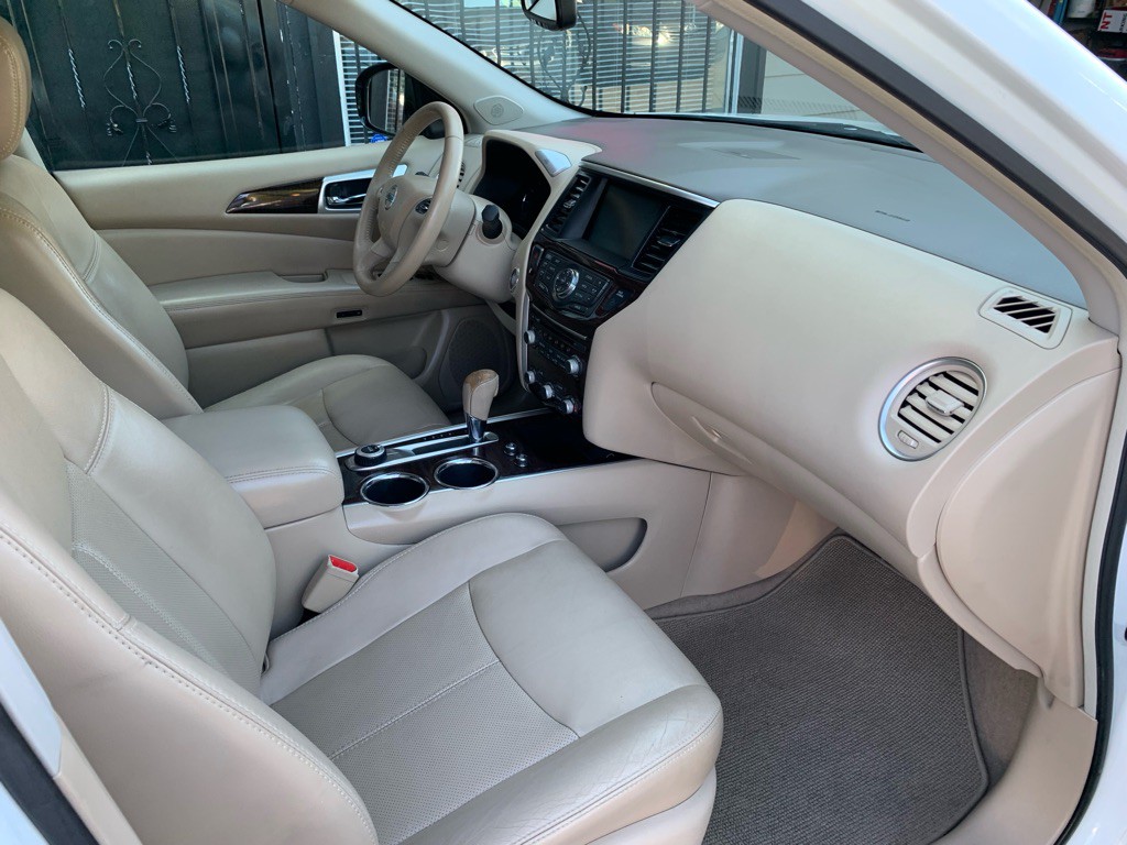 2013 Nissan Pathfinder Image 38