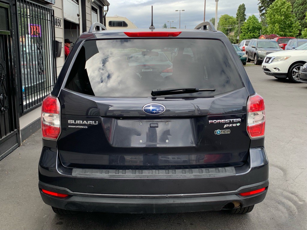 2014 Subaru Forester Image 5