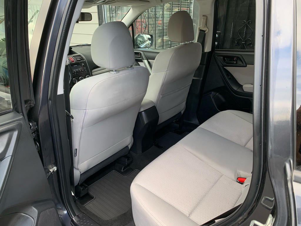 2014 Subaru Forester Image 14