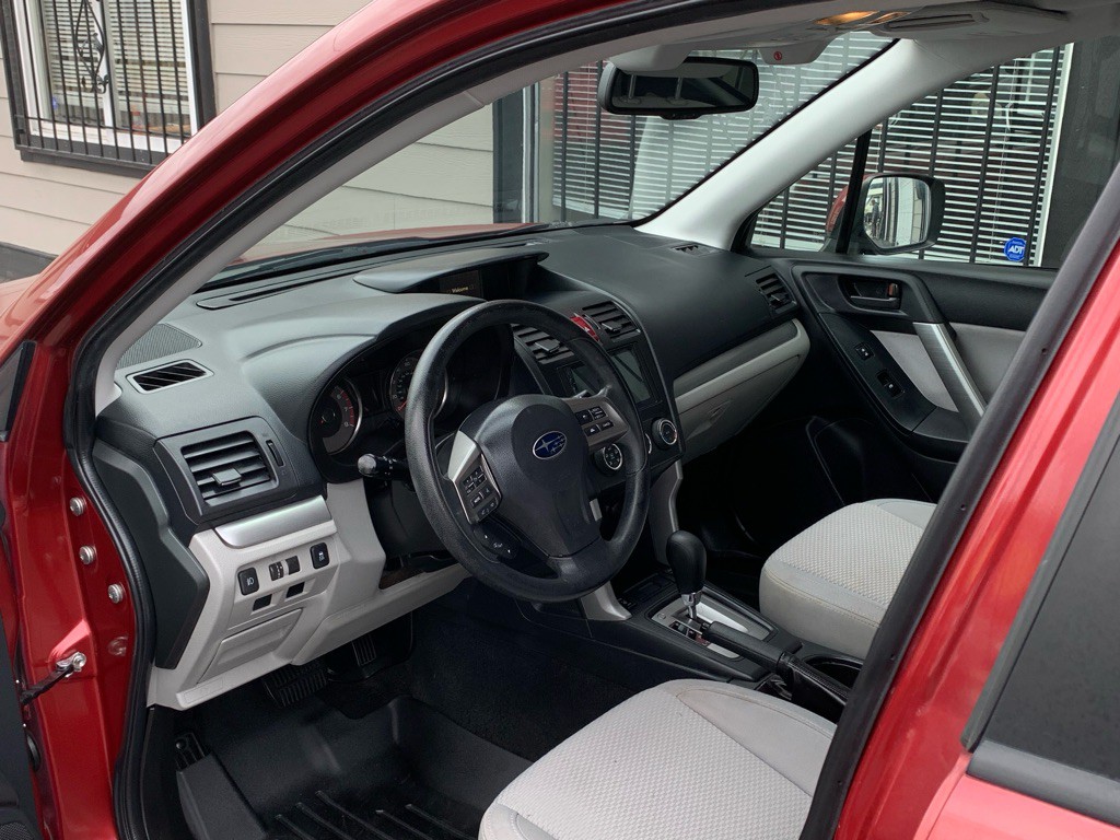 2015 Subaru Forester Image 11