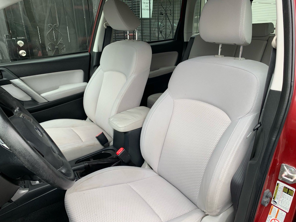 2015 Subaru Forester Image 13