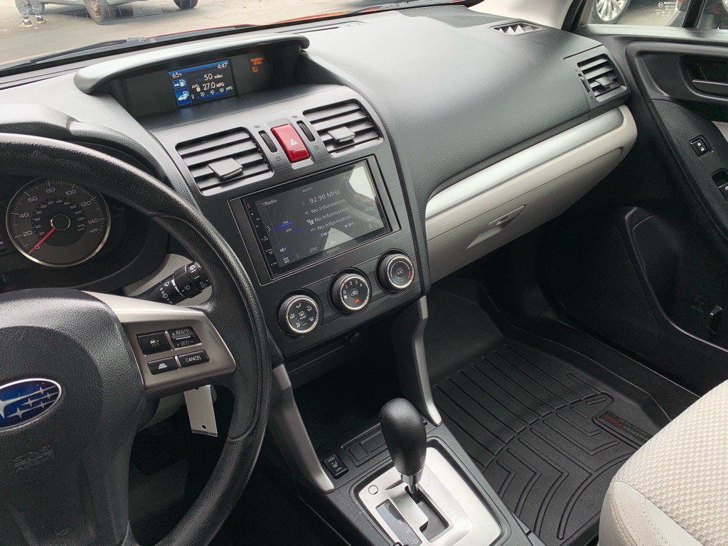 2015 Subaru Forester Image 18