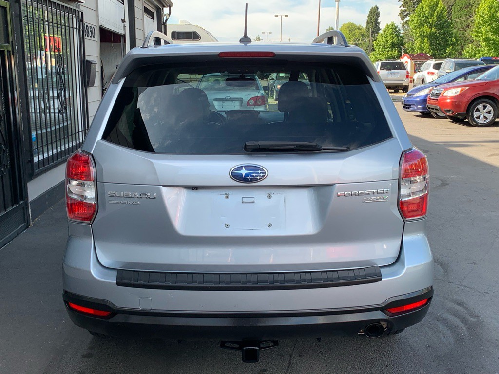 2015 Subaru Forester Image 5