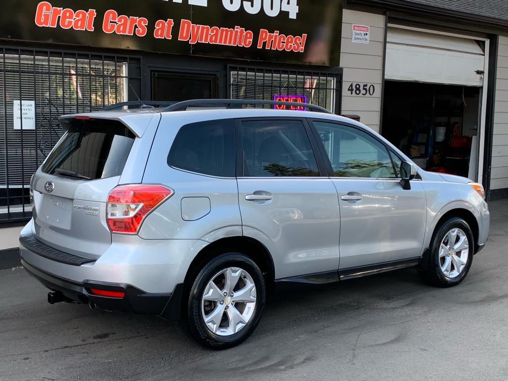 2015 Subaru Forester Image 6