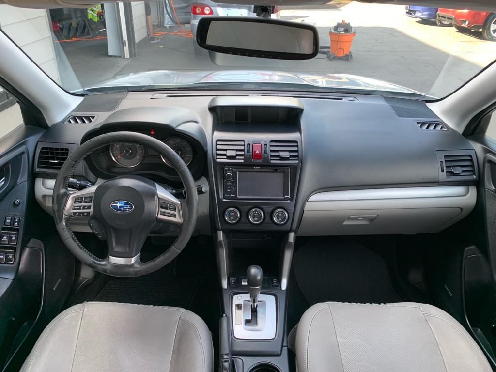 2015 Subaru Forester Image 16