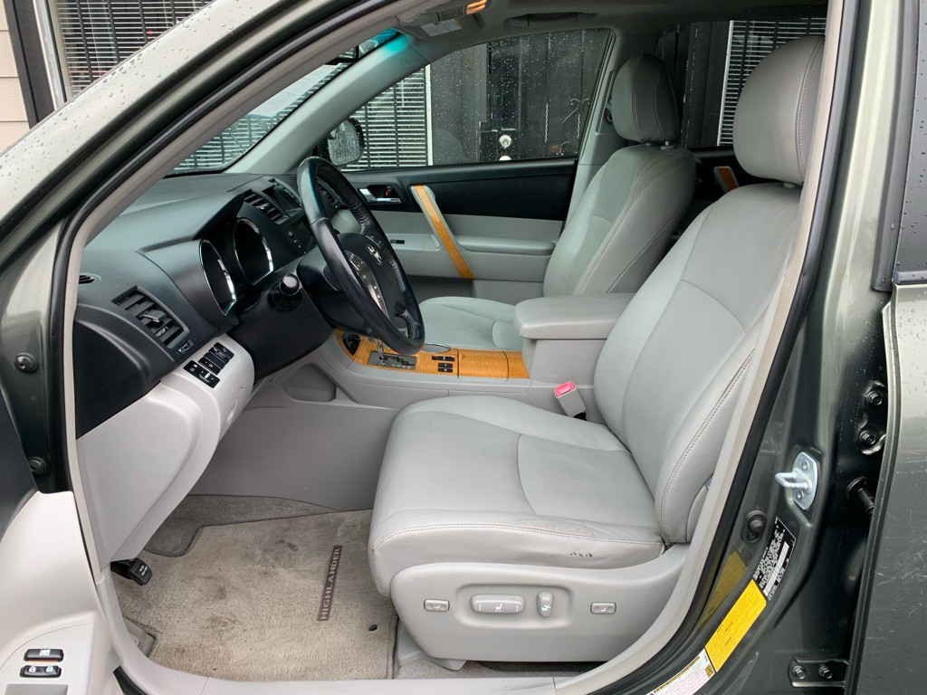 2008 Toyota Highlander Image 13