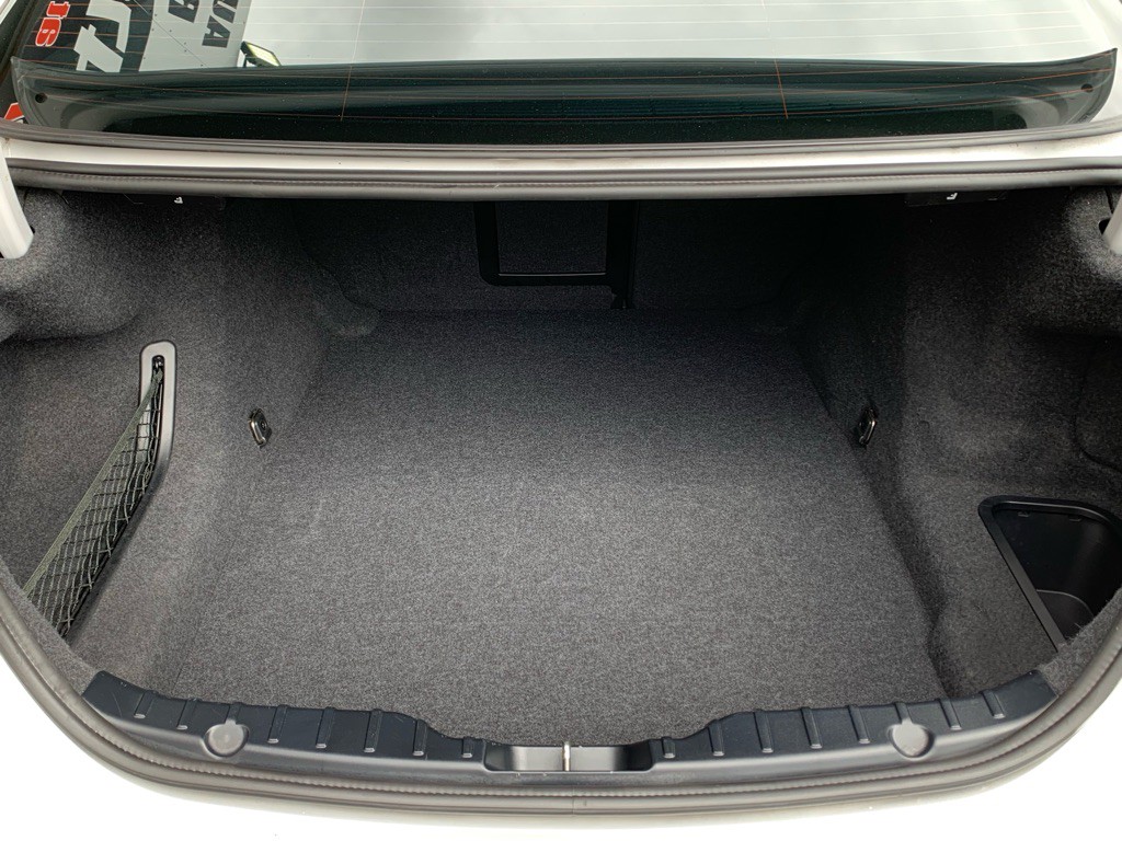 2013 BMW 5 Series Image 6