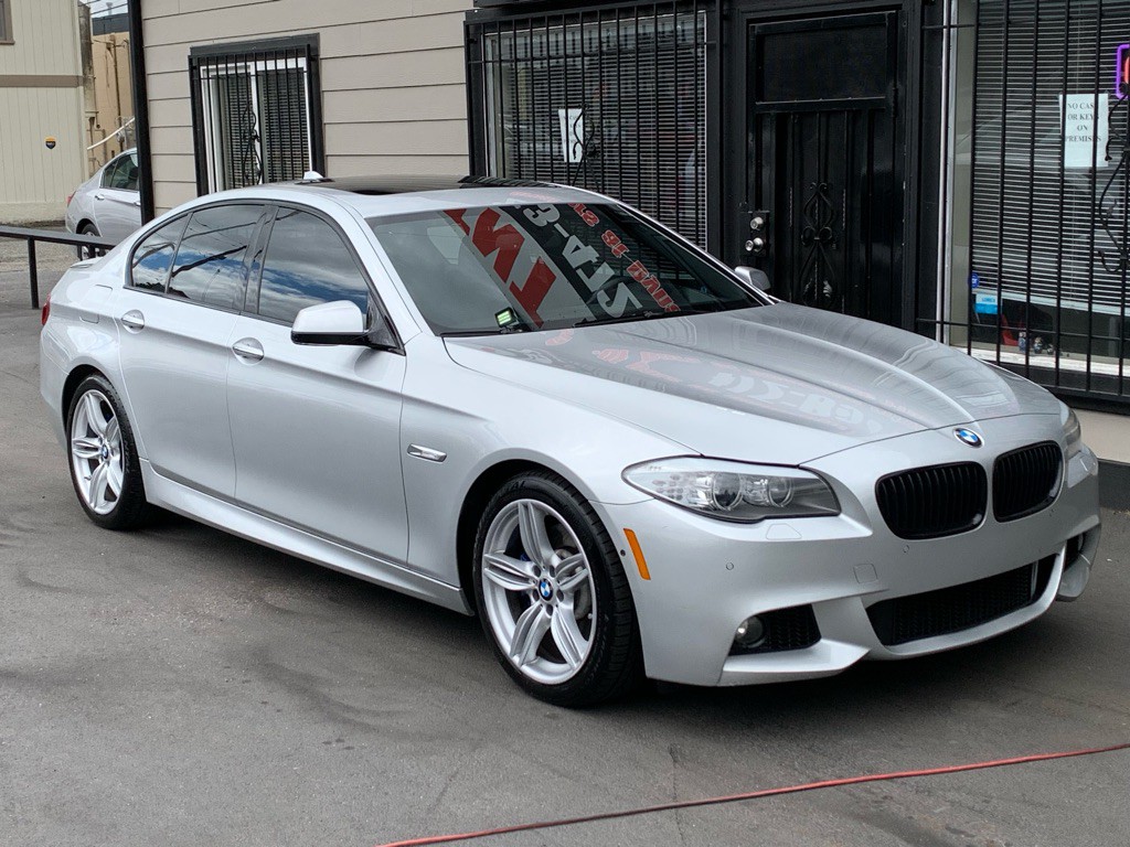 2013 BMW 5 Series Image 10