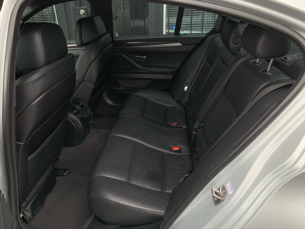 2013 BMW 5 Series Image 18