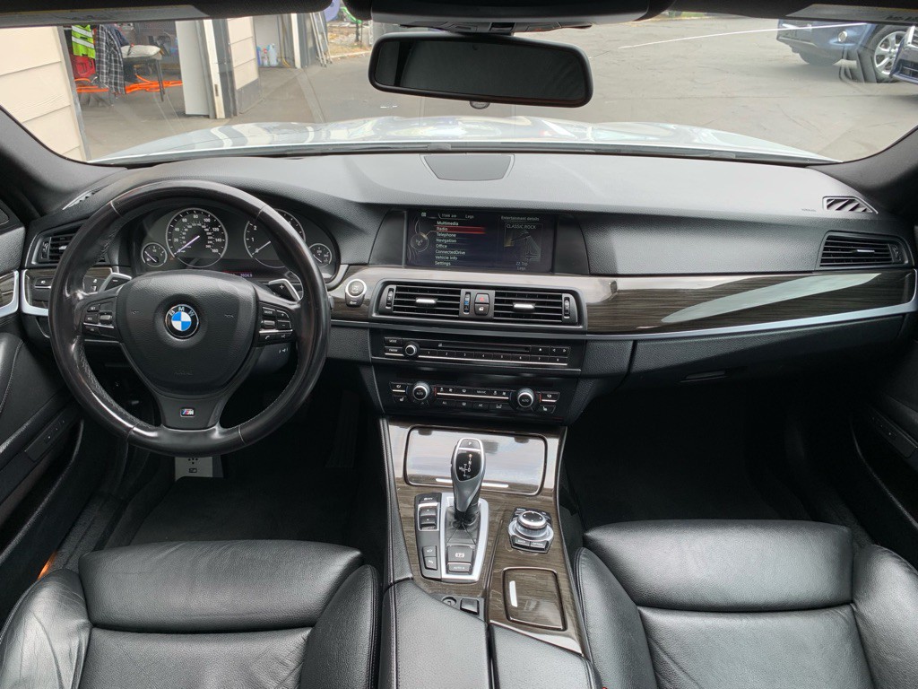 2013 BMW 5 Series Image 20