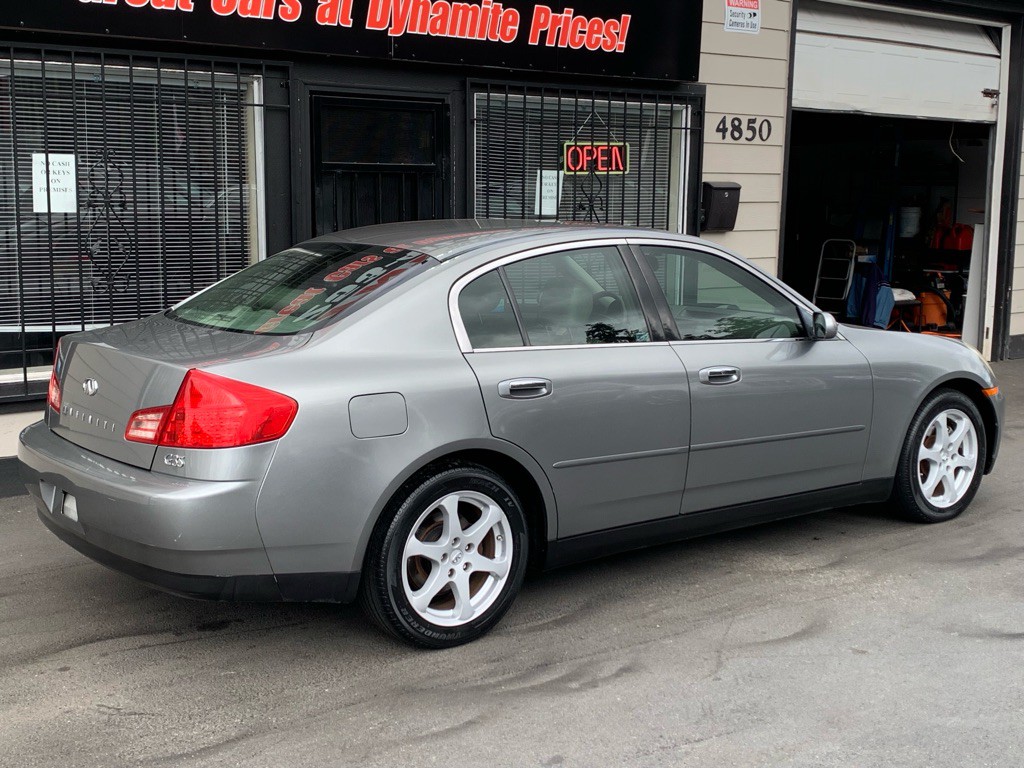 2004 INFINITI G35 Image 7