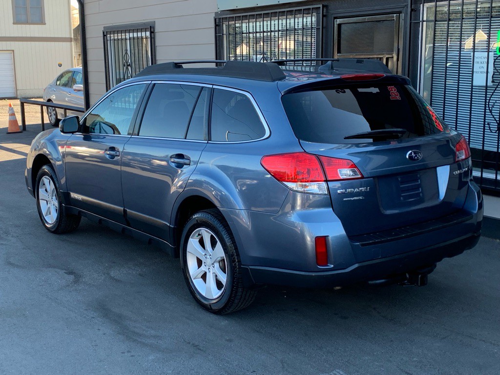 2014 Subaru Outback Image 4