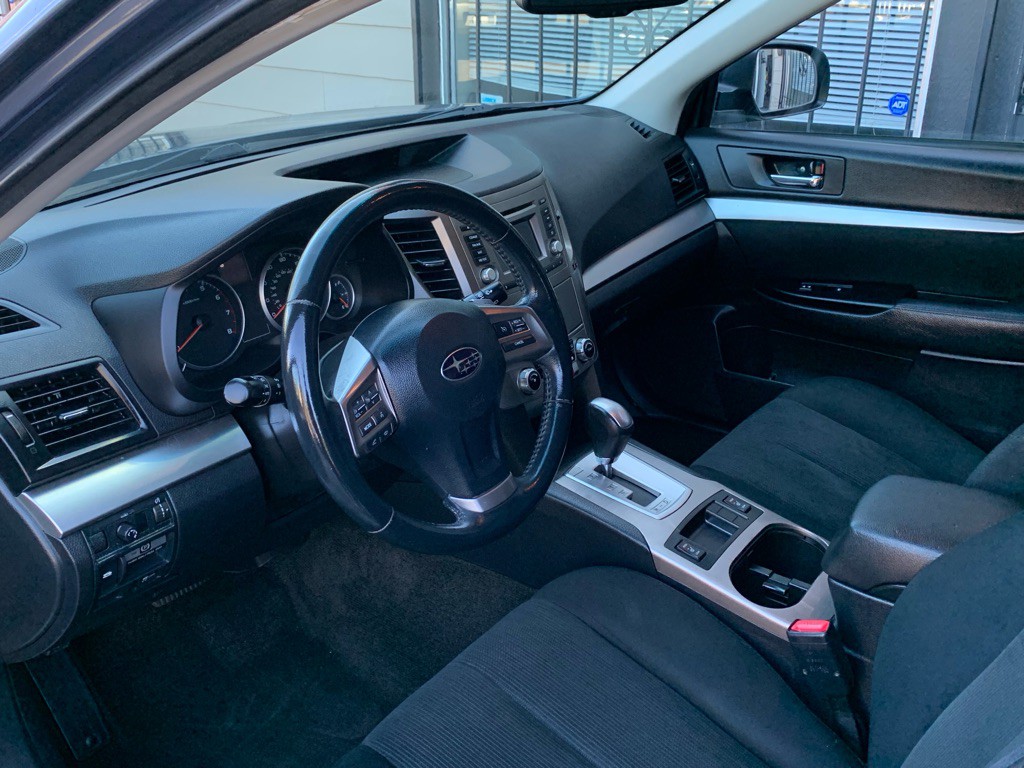 2014 Subaru Outback Image 11