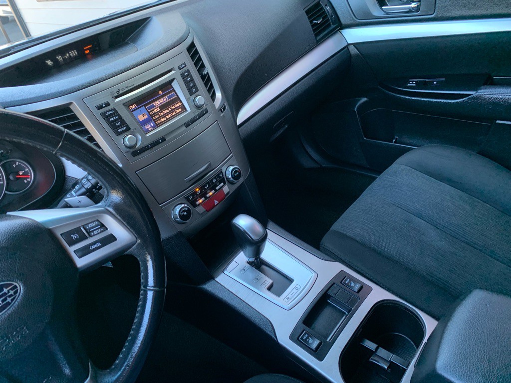 2014 Subaru Outback Image 19