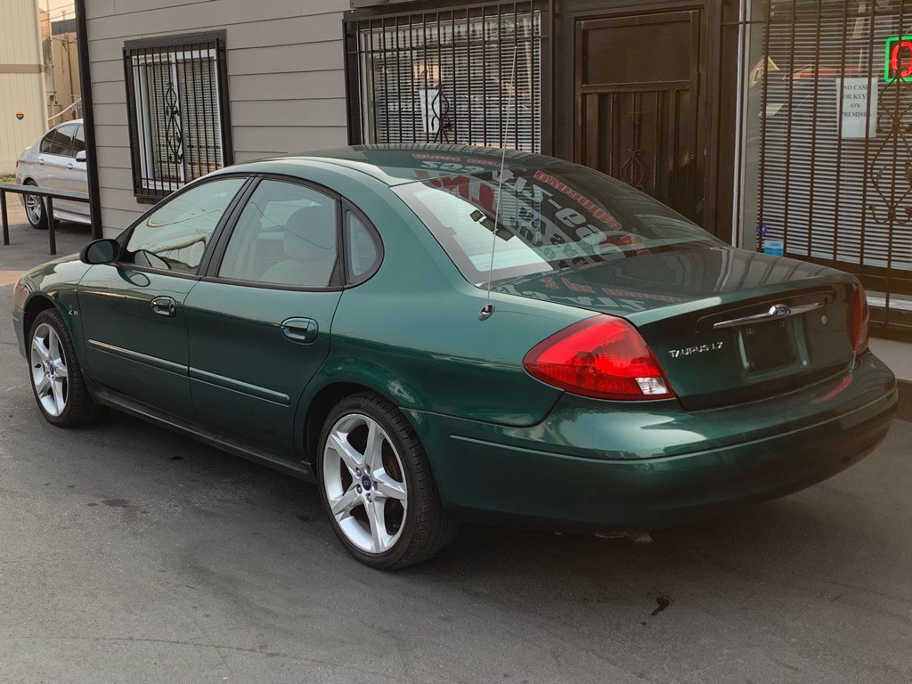 2000 Ford Taurus Image 4