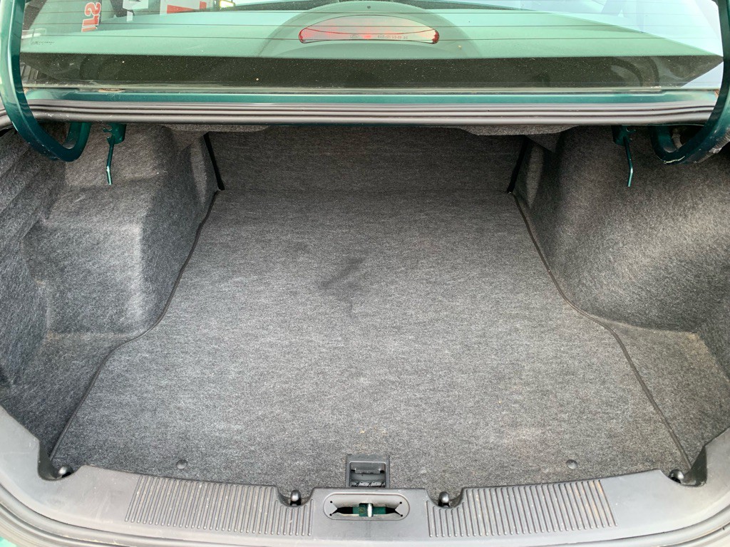 2000 Ford Taurus Image 6