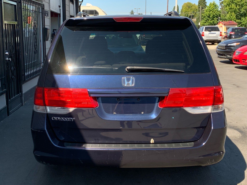 2008 Honda Odyssey Image 5