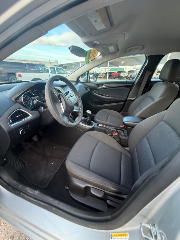 2016 Chevrolet Cruze Image 8