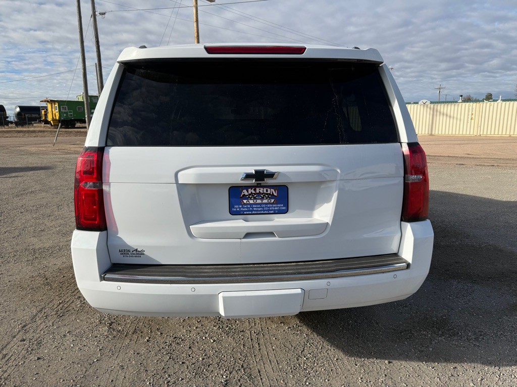 2016 Chevrolet Suburban Image 5