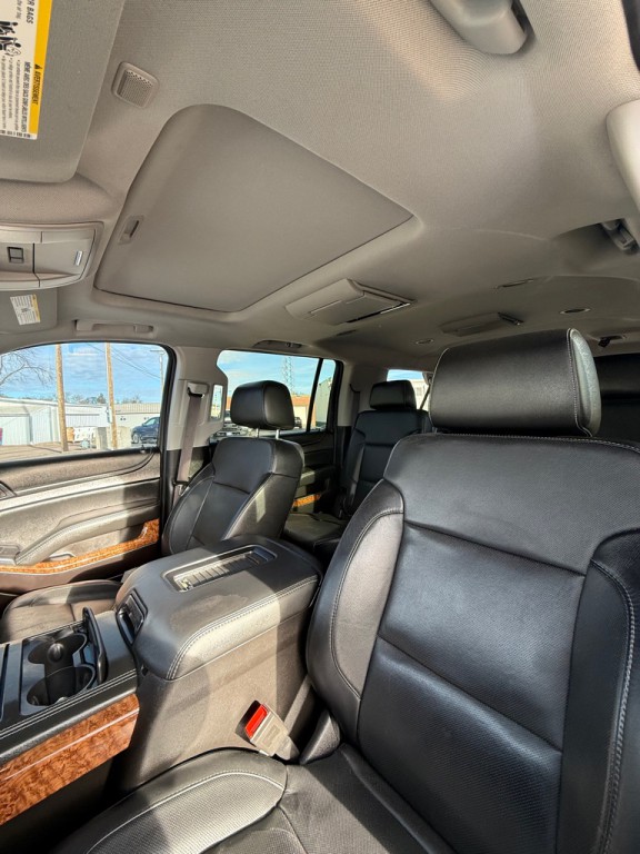 2016 Chevrolet Suburban Image 9