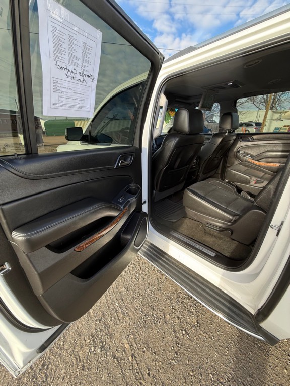 2016 Chevrolet Suburban Image 10