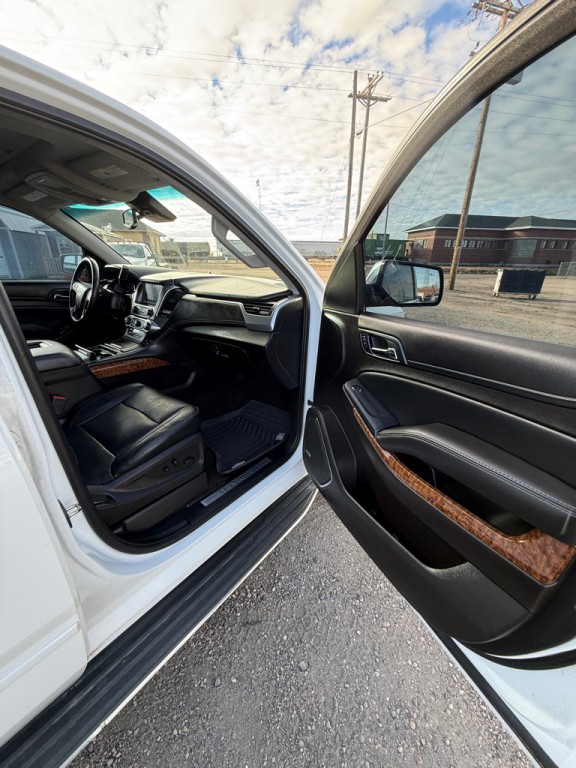 2016 Chevrolet Suburban Image 16