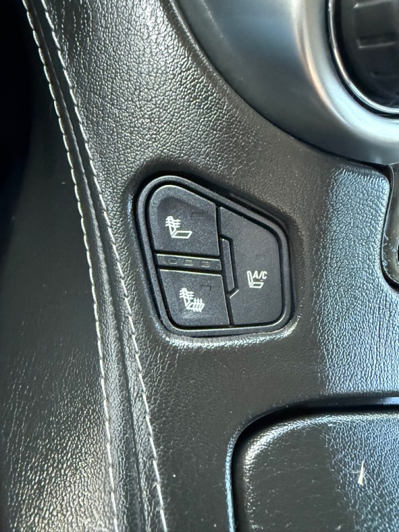 2016 Chevrolet Suburban Image 27