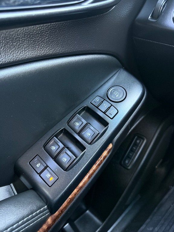 2016 Chevrolet Suburban Image 29