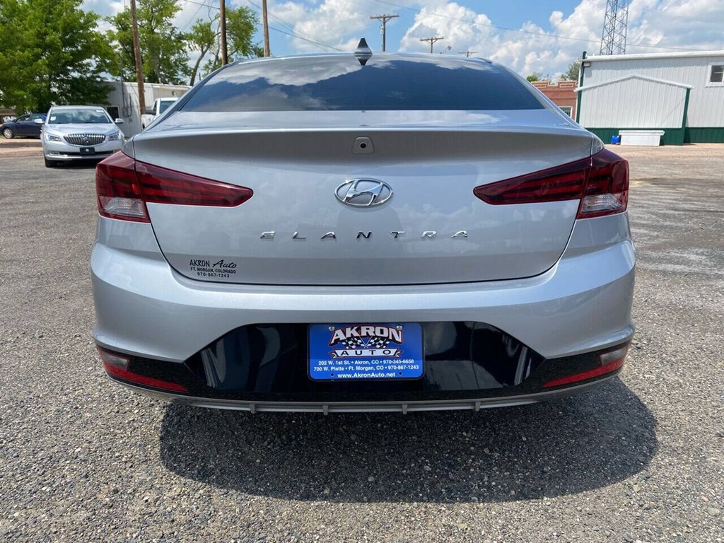 2020 Hyundai Elantra Image 4