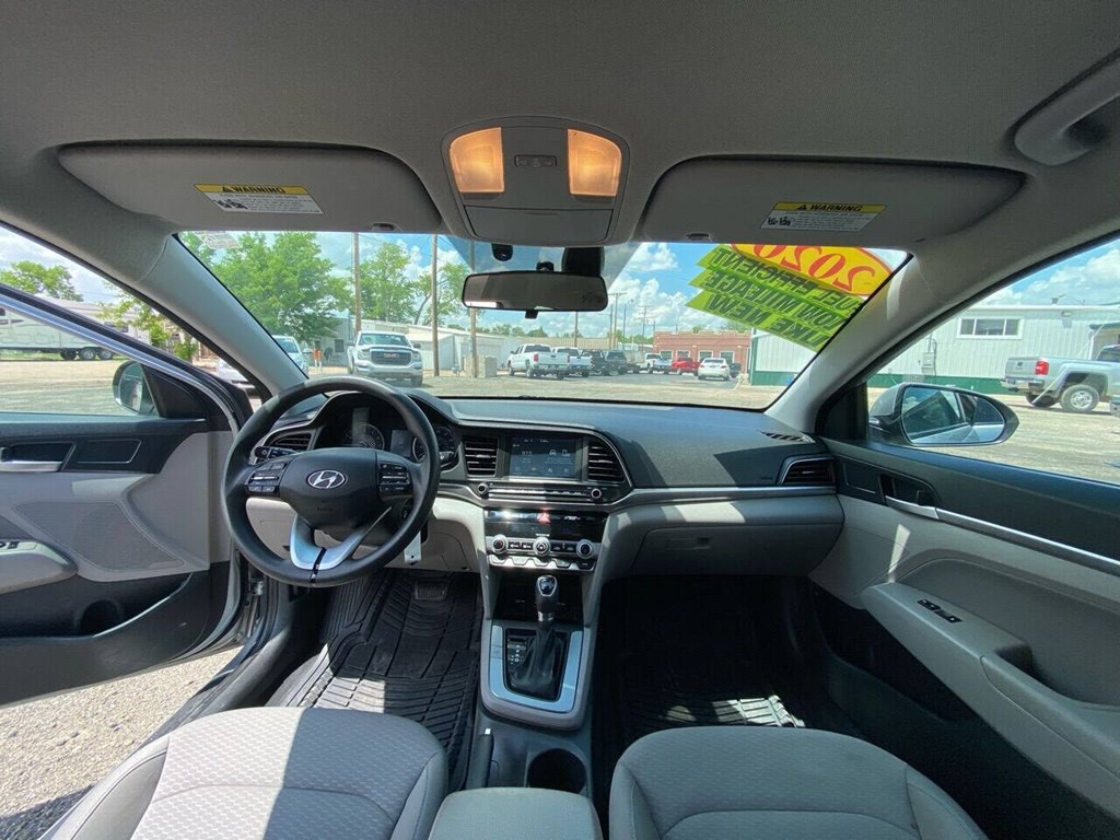 2020 Hyundai Elantra Image 15