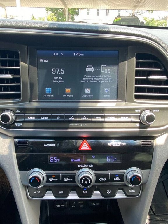 2020 Hyundai Elantra Image 17