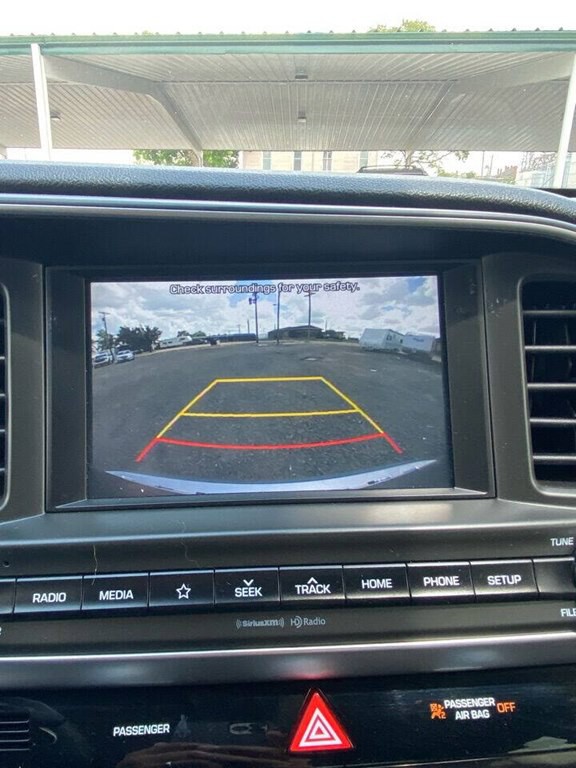 2020 Hyundai Elantra Image 20