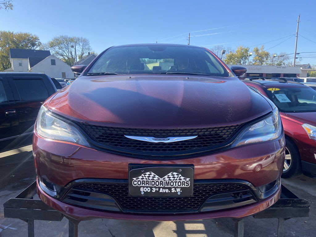 2015 Chrysler 200 Image 8