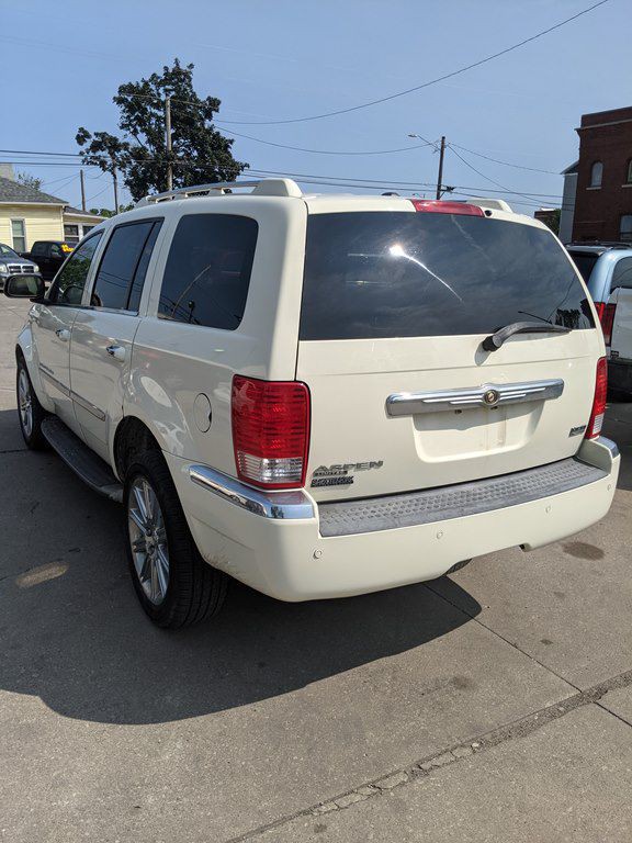 2007 Chrysler Aspen Image 4
