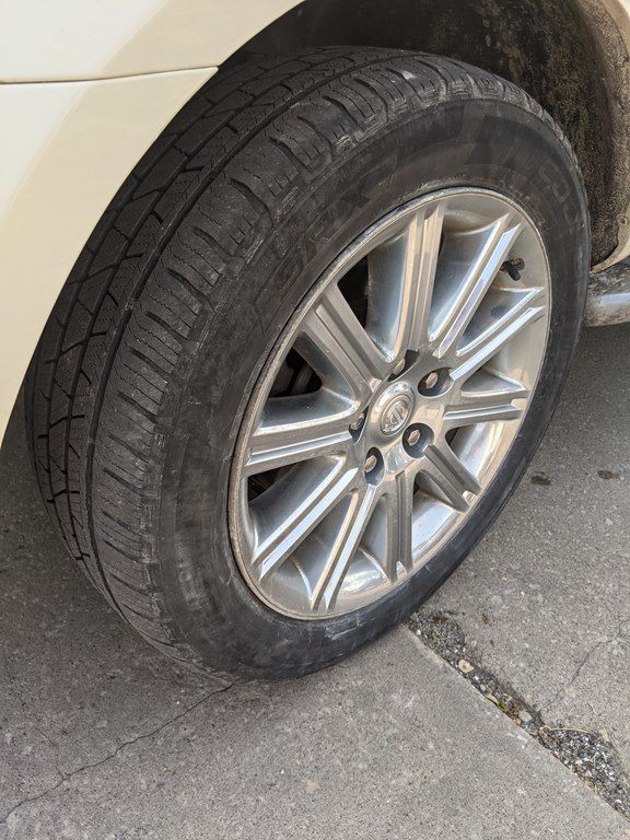 2007 Chrysler Aspen Image 17