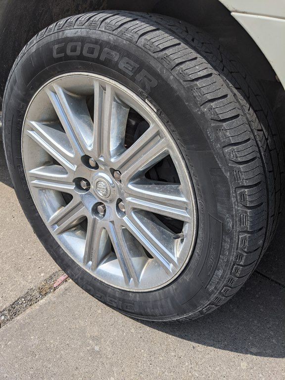 2007 Chrysler Aspen Image 18