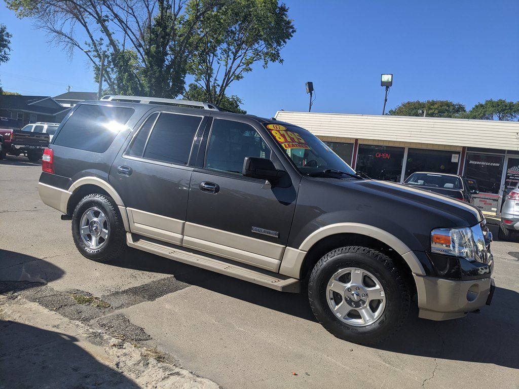2007 Ford Expedition Image 2