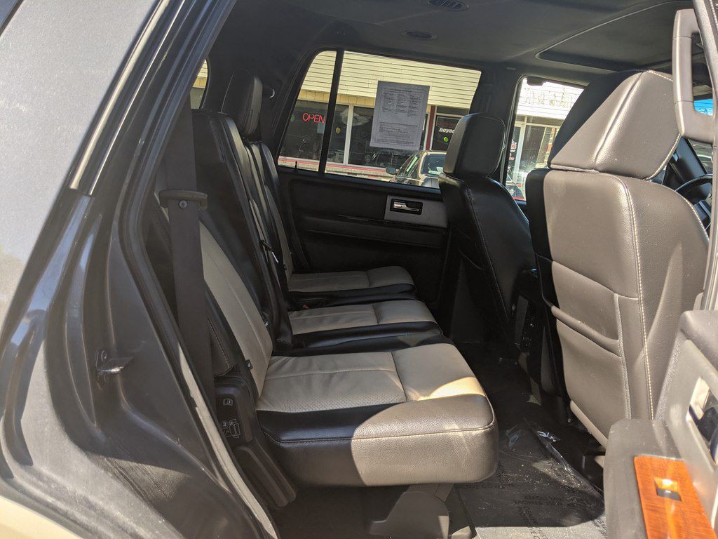 2007 Ford Expedition Image 12