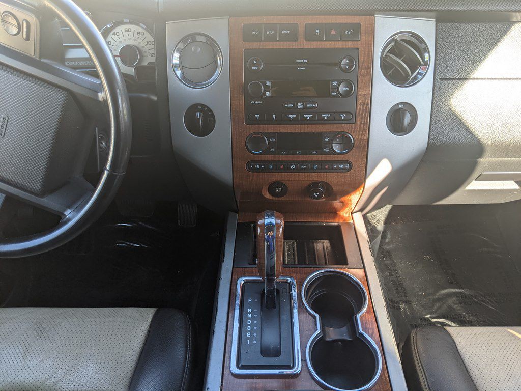 2007 Ford Expedition Image 14