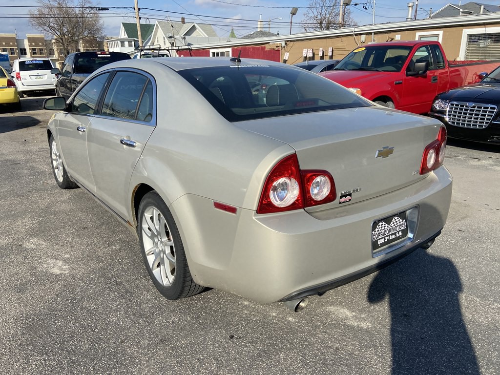 2009 Chevrolet Malibu Image 3